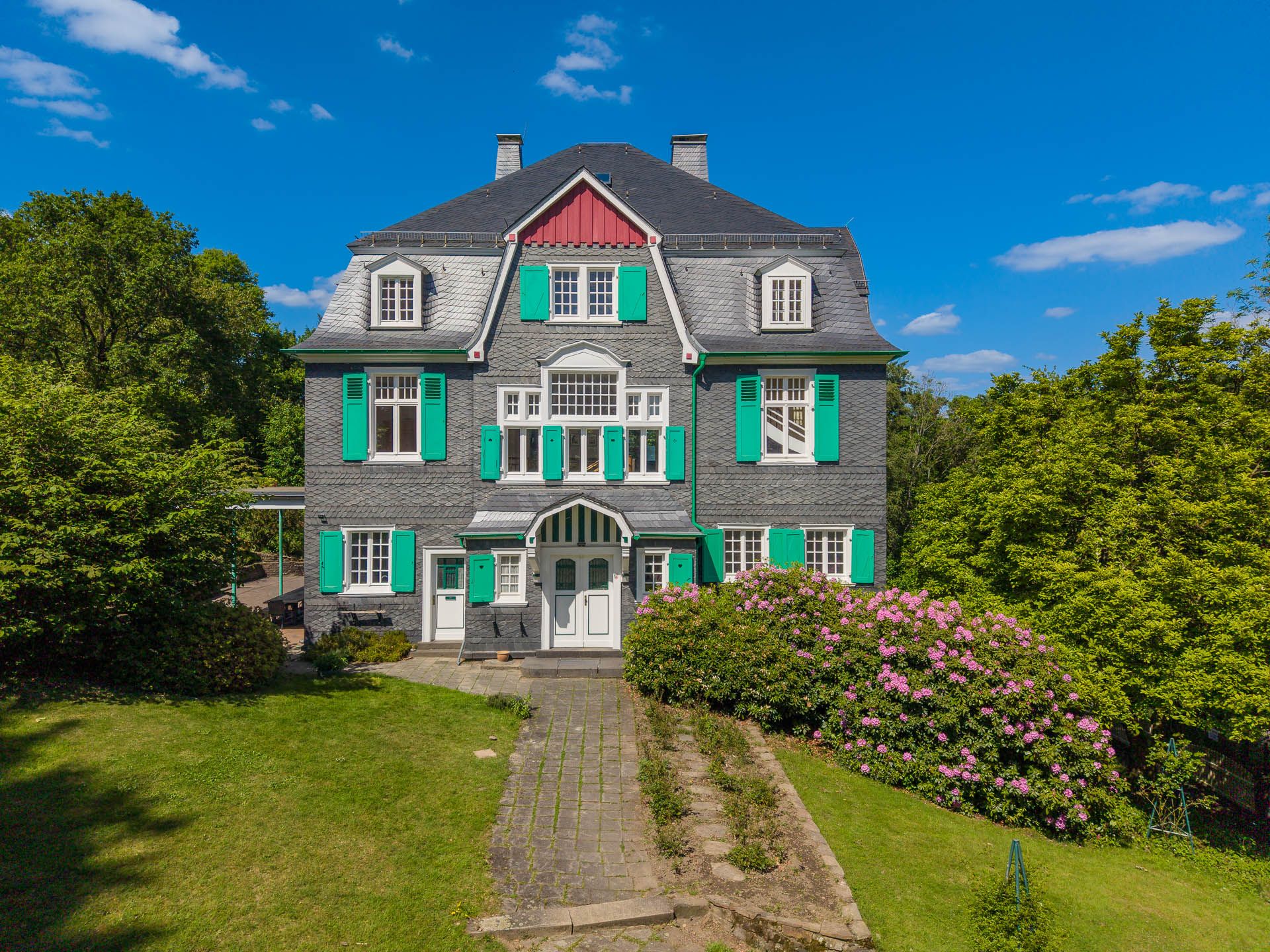 Pompás történelmi villa a Bergisches Land területén, Köln és Düsseldorf között