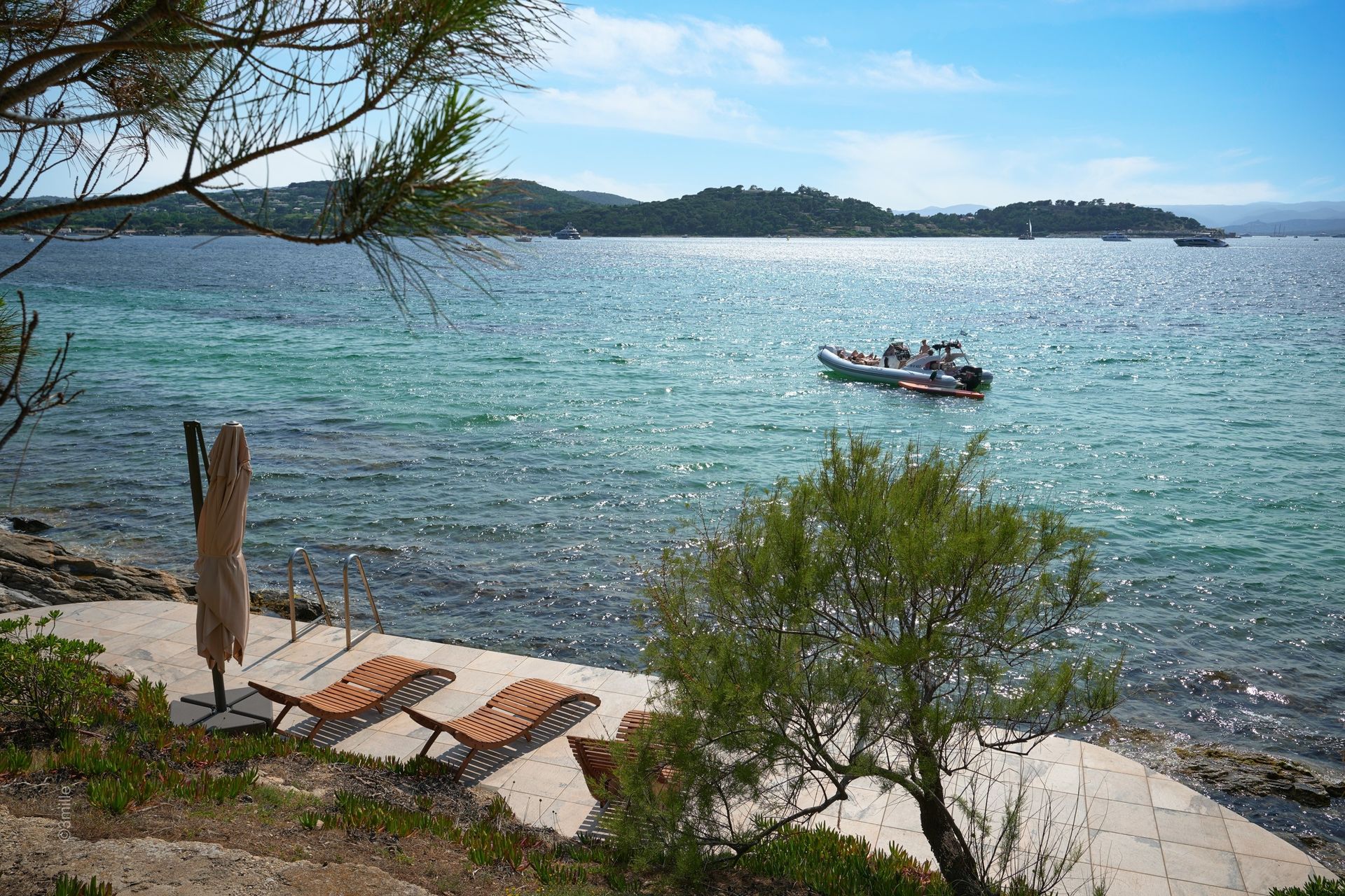 Luxury villa facing the sea - Les Parcs de Saint Tropez.