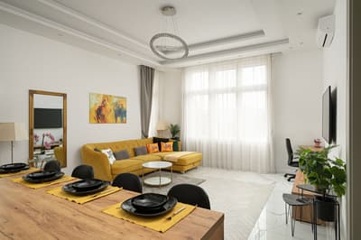 Modern Apartment with Panoramic Views in Buda