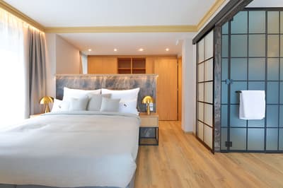 Contemporary Living in Budapest's Most Prestigious Hillside Enclave