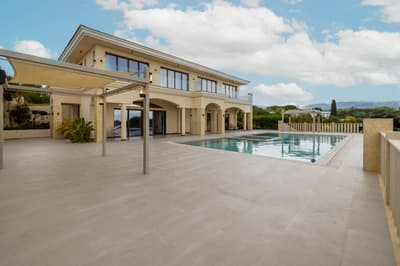 Luxus villa tengeri panorámával és hat hálószobával Coral Bay-ben, Páfoszon